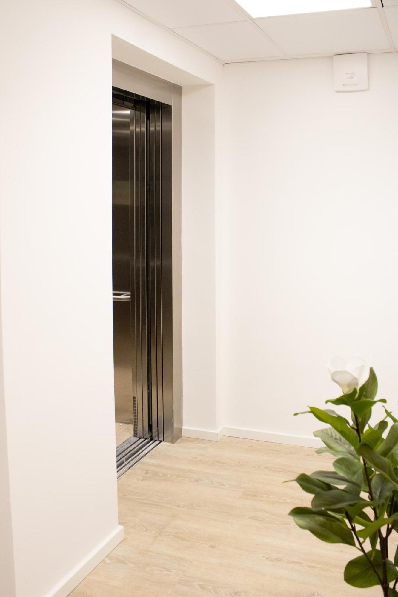 Central Business Apartment Франкфурт на Майн Екстериор снимка